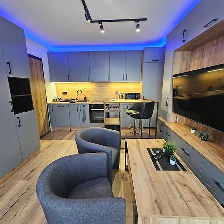 Handy Apartamenty - Mieszkania Na Doby W Centrum Rzeszowa מראה חיצוני תמונה