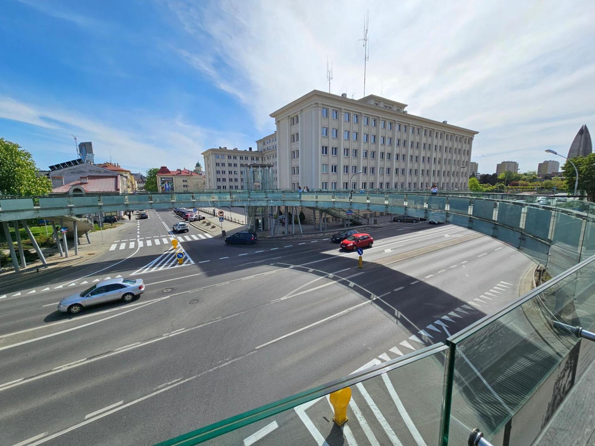 Handy Apartamenty - Mieszkania Na Doby W Centrum Rzeszowa מראה חיצוני תמונה